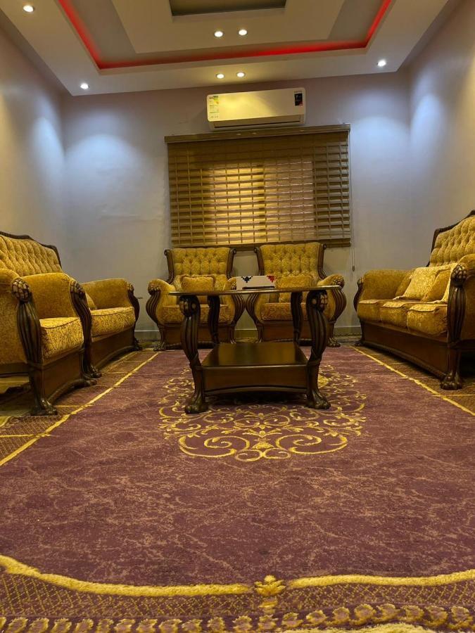 سويت روز العلا للشقق المفروشة Sweet Rose Al Ula Organizing Tours מראה חיצוני תמונה