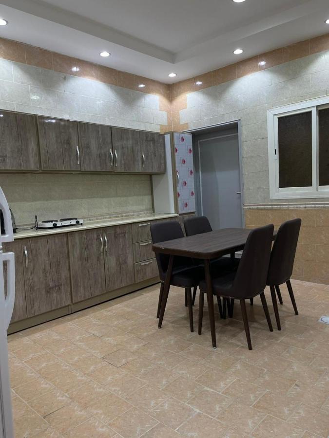 سويت روز العلا للشقق المفروشة Sweet Rose Al Ula Organizing Tours מראה חיצוני תמונה